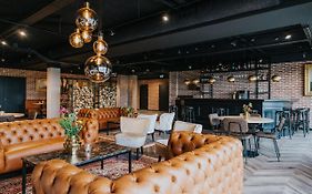 Hotel Sportsbar&Brasserie Dorhout Mees